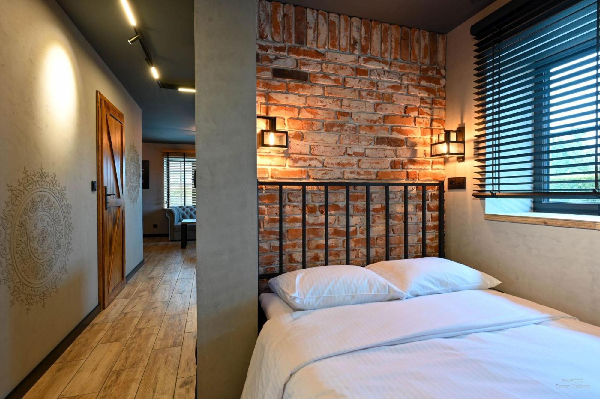 Aparthotel Mamma Mia - Auschwitz Buitenkant foto