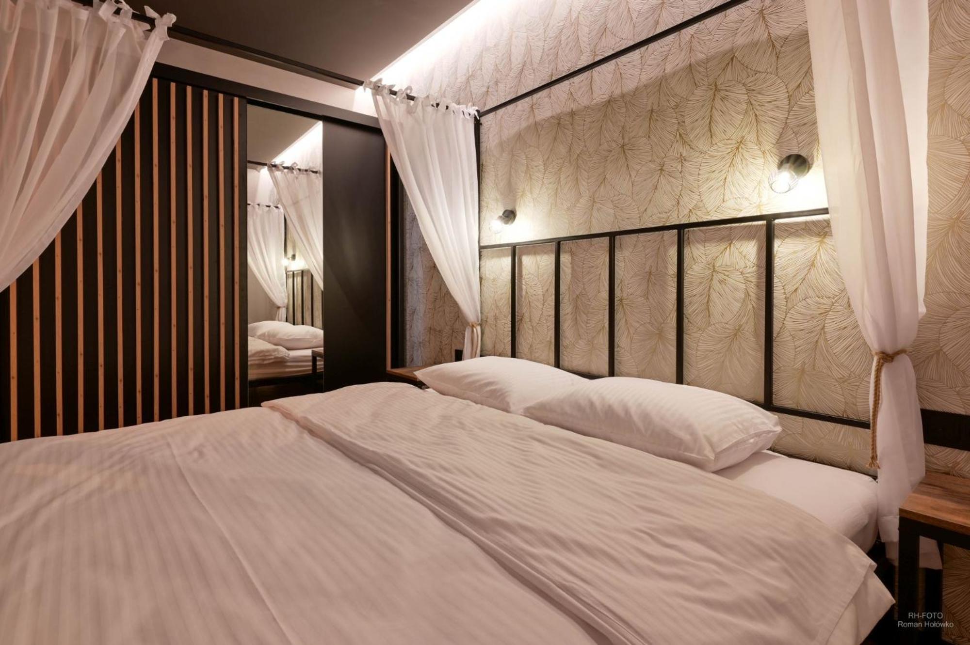 Aparthotel Mamma Mia - Auschwitz Buitenkant foto