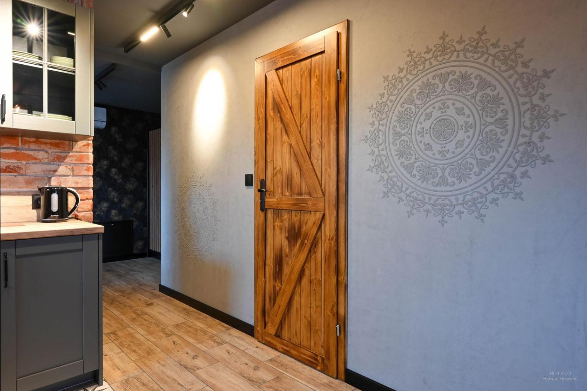 Aparthotel Mamma Mia - Auschwitz Buitenkant foto
