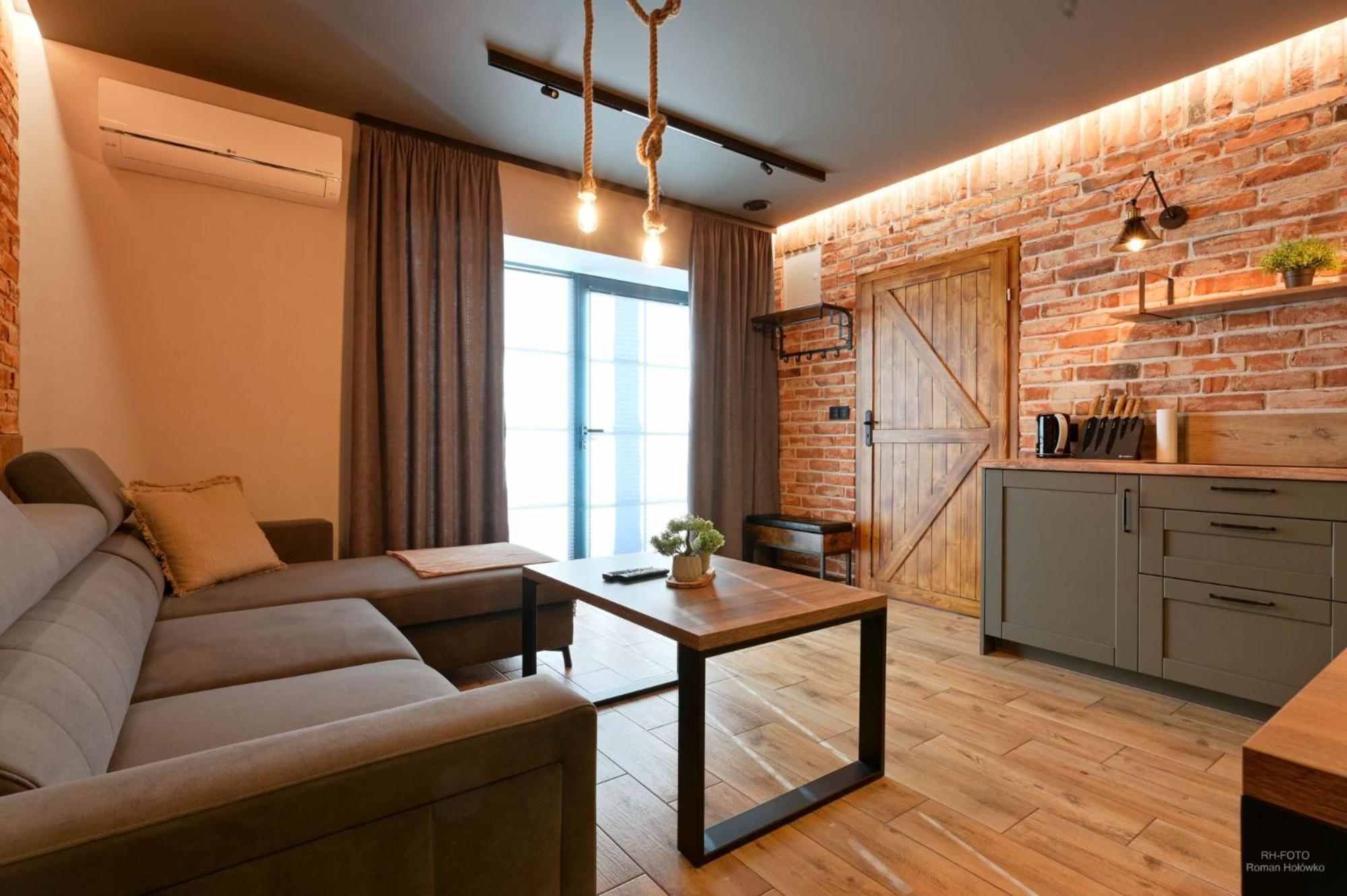 Aparthotel Mamma Mia - Auschwitz Buitenkant foto