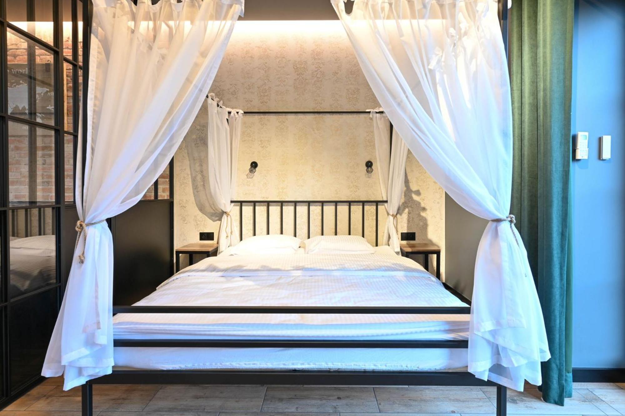 Aparthotel Mamma Mia - Auschwitz Buitenkant foto
