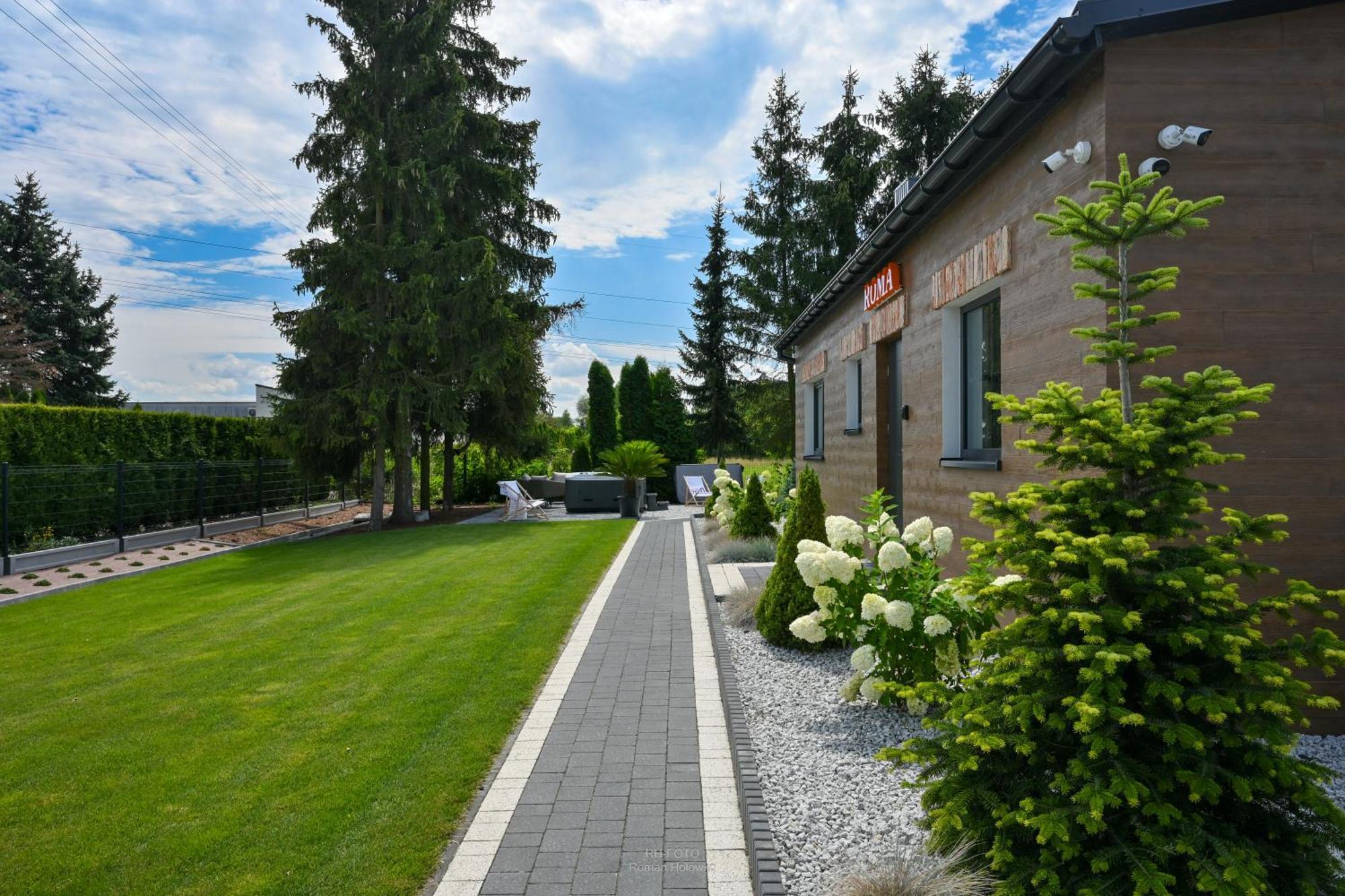Aparthotel Mamma Mia - Auschwitz Buitenkant foto
